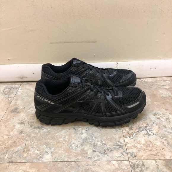 brooks gts 17 black